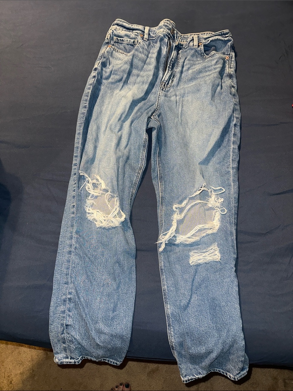 American Eagle Mom Jeans